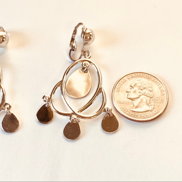 Vintage Clip On Dangle Earrings Silvertone Metal - Picture 4 of 5